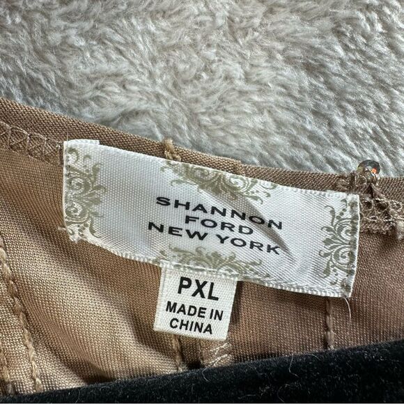 Shannon Ford New York Womans Stretch Blouse Top Shirt Brown Sequin Accent XLP - Picture 2 of 7